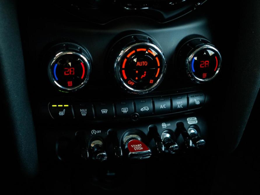 Mini Hatch III (F55/F56) Рестайлинг Москва  - изображение 15