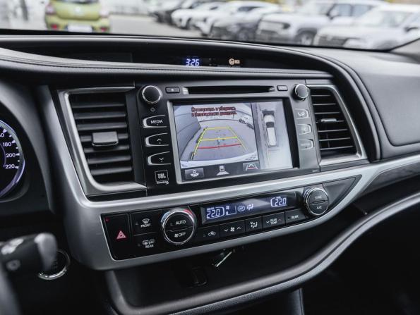 Toyota Highlander III (XU50) Рестайлинг с пробегом 2018 года, цена 3 998 000 рублей, 119600 км, внедорожник, Автокод Объявления