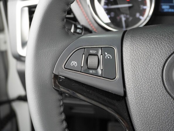JAC T6 с пробегом 2023 года, цена 2 819 000 рублей, 2914 км, offers.body_type.unknown, Автокод Объявления