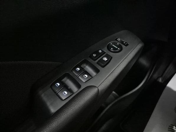Hyundai Solaris II с пробегом 2019 года, цена 1 425 000 рублей, 102570 км, седан, Автокод Объявления