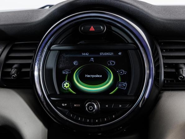 Mini Hatch III (F55/F56) с пробегом 2014 года, цена 1 249 000 рублей, 129971 км, хэтчбек, Автокод Объявления