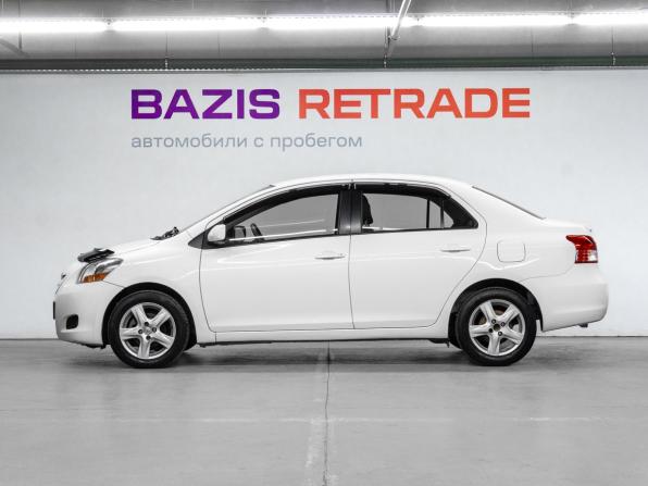 Toyota Yaris II Рестайлинг с пробегом 2010 года, цена 850 000 рублей, 160932 км, седан, Автокод Объявления