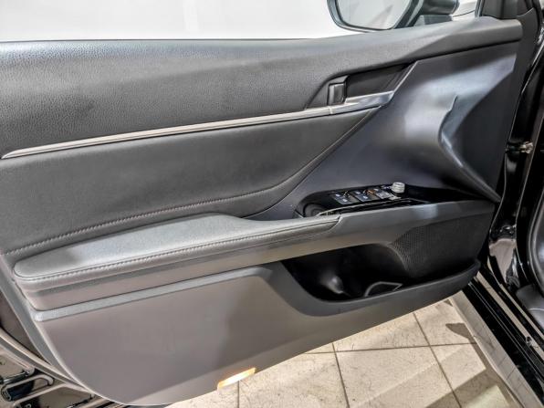 Toyota Camry VIII (XV70) с пробегом 2021 года, цена 2 650 000 рублей, 73230 км, седан, Автокод Объявления