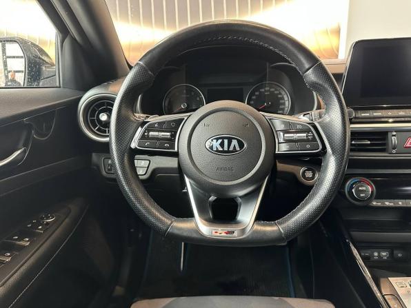 Kia Cerato IV с пробегом 2020 года, цена 2 070 000 рублей, 98266 км, седан, Автокод Объявления