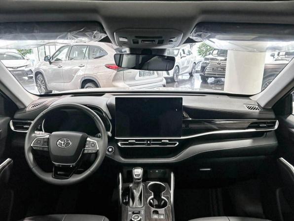 Toyota Highlander IV (XU70) с пробегом 2026 года, цена 5 700 000 рублей, 34 км, внедорожник, Автокод Объявления