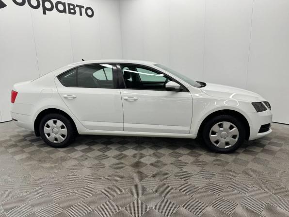 Skoda Octavia III (A7) Рестайлинг с пробегом 2017 года, цена 1 440 000 рублей, 102578 км, лифтбек, Автокод Объявления