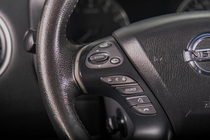 Nissan Pathfinder IV с пробегом 2015 года, цена 1 679 000 рублей, 305000 км, внедорожник, Автокод Объявления