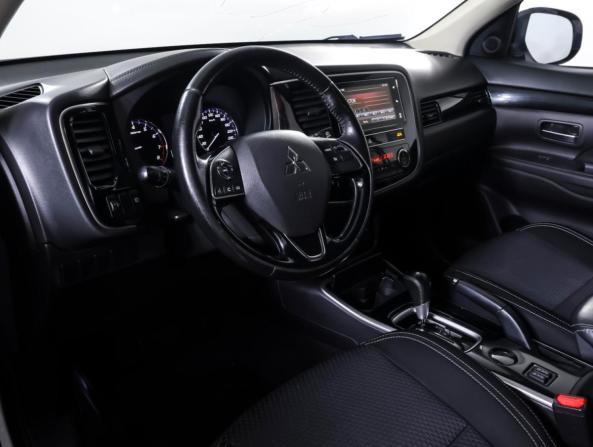 Mitsubishi Outlander III Рестайлинг 3 с пробегом 2019 года, цена 1 785 000 рублей, 188234 км, внедорожник, Автокод Объявления