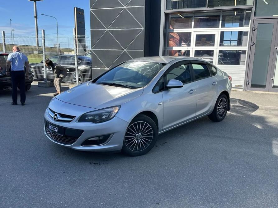Opel Astra J Рестайлинг Санкт-Петербург  - изображение 1