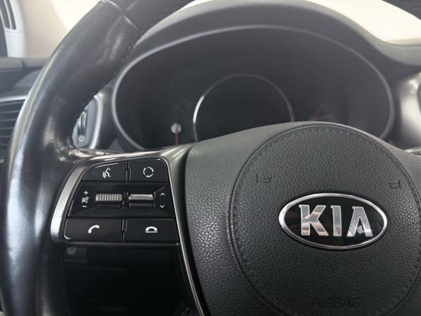 Kia Sorento III Prime Рестайлинг с пробегом 2018 года, цена 2 899 000 рублей, 93000 км, внедорожник, Автокод Объявления