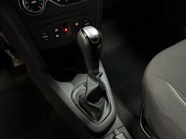 Renault Logan II Рестайлинг с пробегом 2020 года, цена 1 150 000 рублей, 108221 км, седан, Автокод Объявления