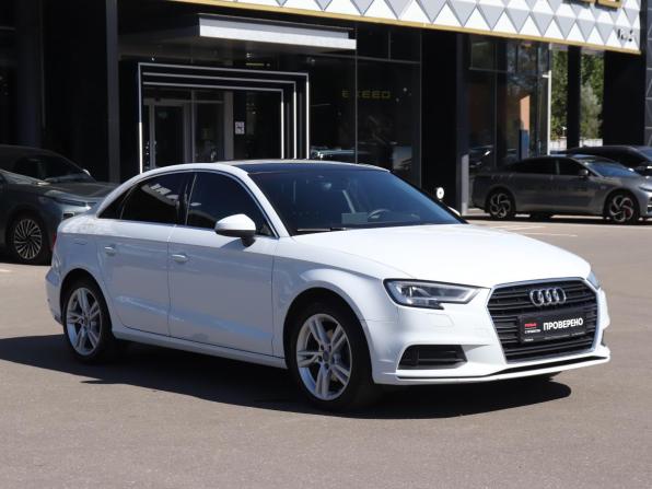 Audi A3 III (8V) Рестайлинг с пробегом 2019 года, цена 1 900 000 рублей, 64007 км, седан, Автокод Объявления