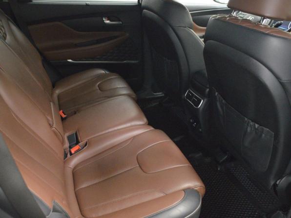 Hyundai Santa Fe IV Рестайлинг с пробегом 2021 года, цена 3 200 000 рублей, 136843 км, внедорожник, Автокод Объявления