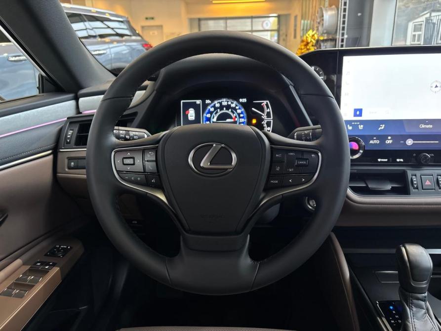 Lexus ES VII Рестайлинг 2 Москва  - изображение 9
