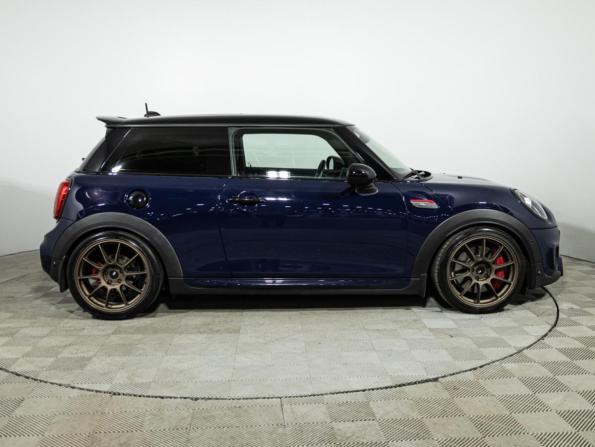 Mini Hatch III (F55/F56) Рестайлинг с пробегом 2018 года, цена 2 699 700 рублей, 110000 км, хэтчбек, Автокод Объявления