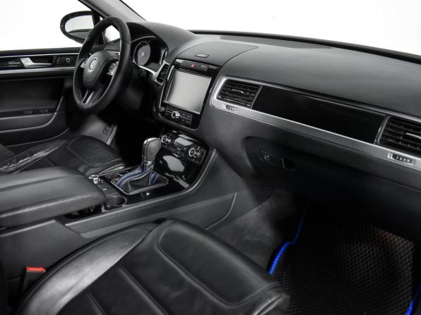 Volkswagen Touareg II с пробегом 2013 года, цена 2 100 000 рублей, 170820 км, внедорожник, Автокод Объявления