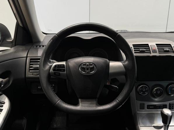 Toyota Corolla X (E140 E150) Рестайлинг с пробегом 2012 года, цена 1 100 000 рублей, 202330 км, седан, Автокод Объявления