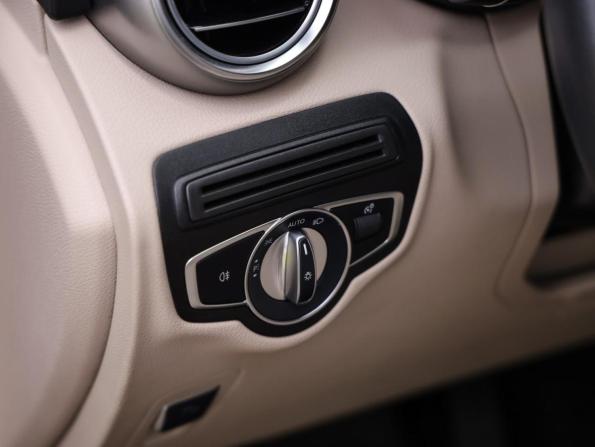 Mercedes-Benz GLC I (X253) Рестайлинг с пробегом 2021 года, цена 4 049 000 рублей, 81206 км, внедорожник, Автокод Объявления