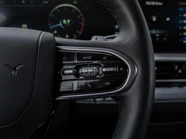 Chery Arrizo 8 с пробегом 2023 года, цена 2 050 000 рублей, 34995 км, седан, Автокод Объявления