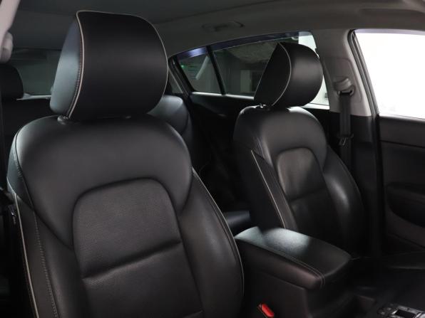 Kia Sportage IV с пробегом 2017 года, цена 2 445 700 рублей, 49500 км, внедорожник, Автокод Объявления