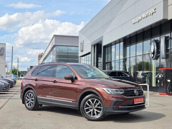 Volkswagen Tiguan II Рестайлинг с пробегом 2021 года, цена 2 479 000 рублей, 106000 км, внедорожник, Автокод Объявления