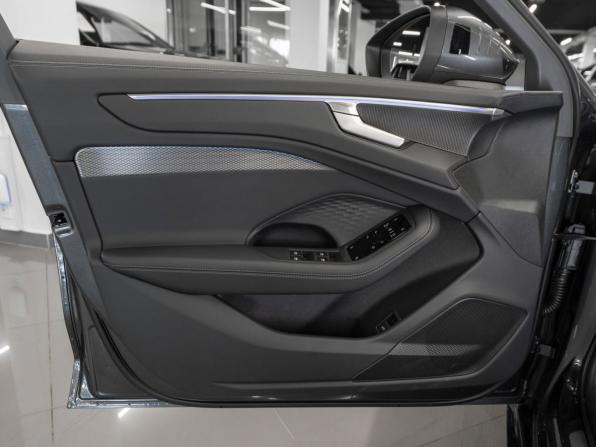 Audi A6 VI (C9) с пробегом 2025 года, цена 9 500 000 рублей, 272 км, универсал, Автокод Объявления