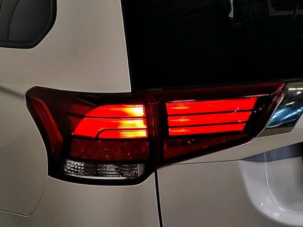 Mitsubishi Outlander III Рестайлинг 2 с пробегом 2016 года, цена 1 969 000 рублей, 79273 км, внедорожник, Автокод Объявления