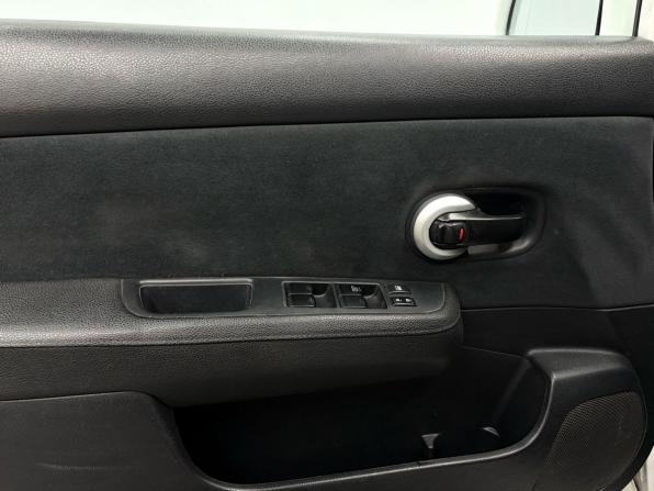 Nissan Tiida I Рестайлинг с пробегом 2013 года, цена 829 900 рублей, 117592 км, седан, Автокод Объявления