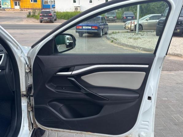 Lada (ВАЗ) Vesta I с пробегом 2019 года, цена 900 000 рублей, 102377 км, универсал, Автокод Объявления