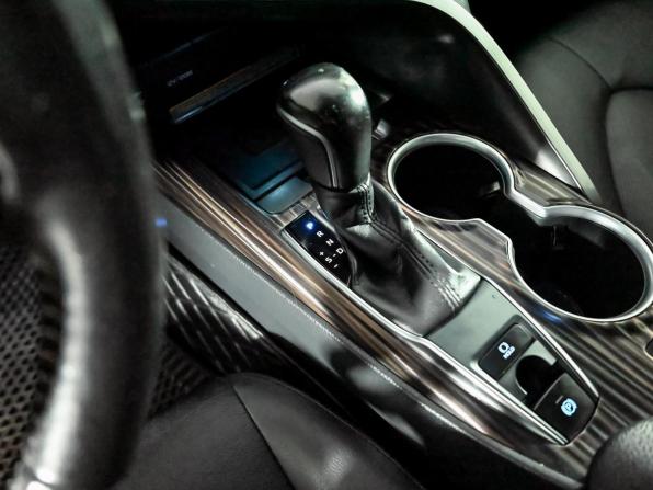 Toyota Camry VIII (XV70) Рестайлинг с пробегом 2021 года, цена 3 400 000 рублей, 143808 км, седан, Автокод Объявления