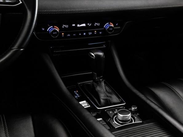 Mazda 6 III (GJ) Рестайлинг 2 с пробегом 2019 года, цена 1 949 000 рублей, 132804 км, седан, Автокод Объявления