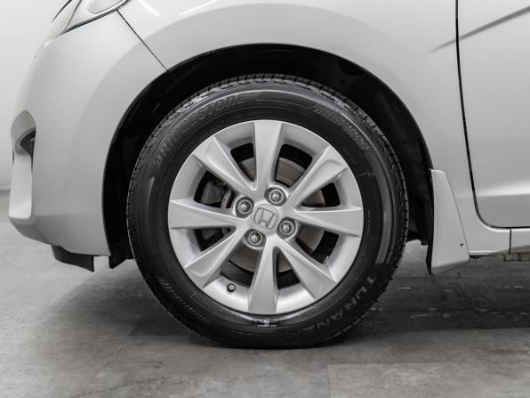 Honda Fit III с пробегом 2016 года, цена 1 030 000 рублей, 103000 км, хэтчбек, Автокод Объявления