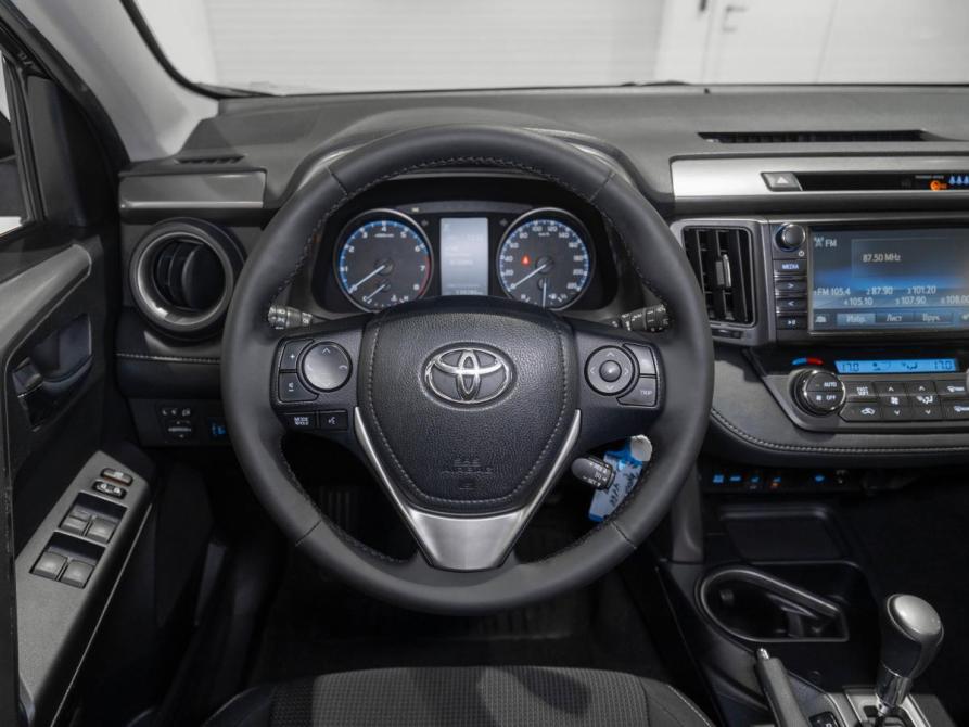 Toyota RAV4 IV (XA40) Рестайлинг Москва  - изображение 10