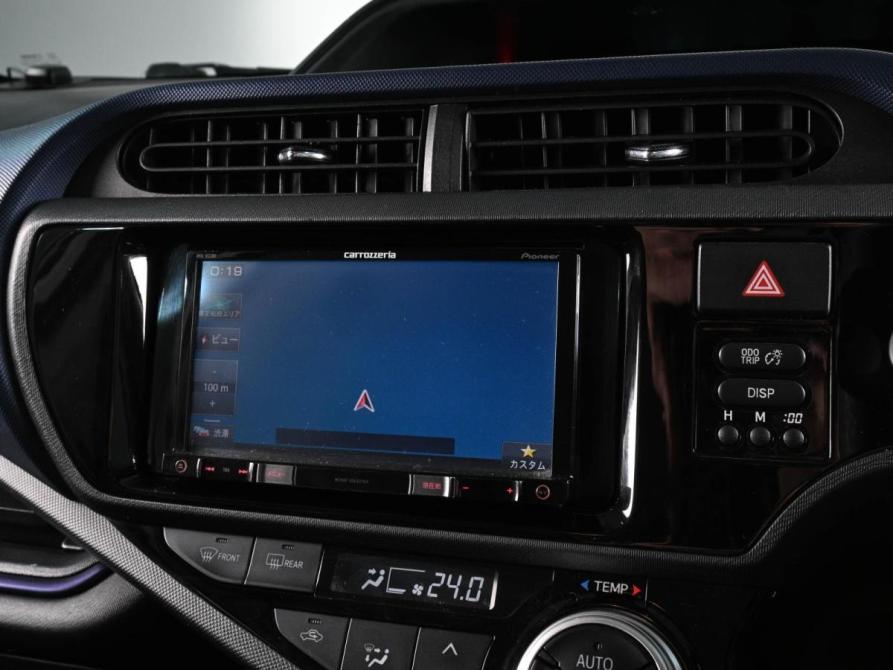 Toyota Aqua I Рестайлинг Ростов-на-Дону  - изображение 13