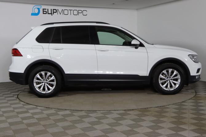 Volkswagen Tiguan II Рестайлинг с пробегом 2020 года, цена 2 079 990 рублей, 155534 км, внедорожник, Автокод Объявления