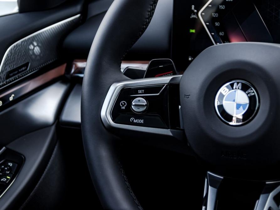 BMW 5 серии VIII (G60/G61/G68) Магнитогорск  - изображение 22