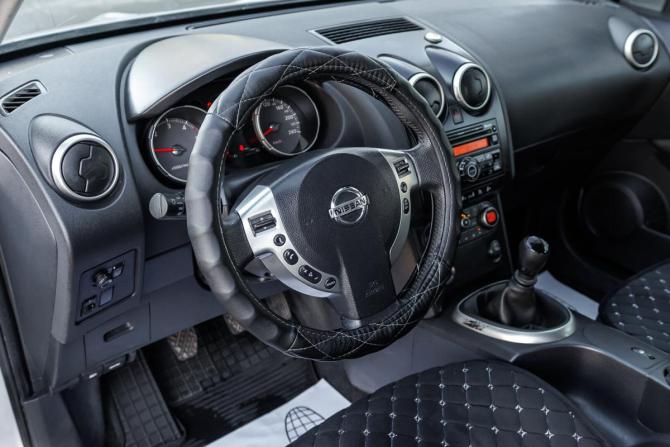 Nissan Qashqai I с пробегом 2009 года, цена 659 000 рублей, 252185 км, внедорожник, Автокод Объявления