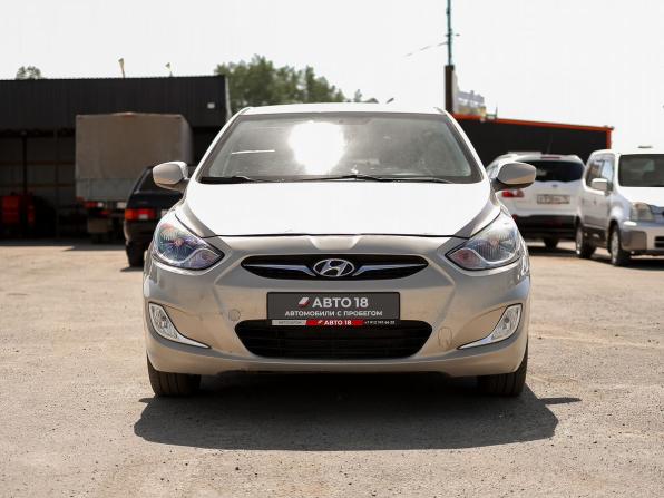 Hyundai Solaris I с пробегом 2012 года, цена 649 000 рублей, 234395 км, седан, Автокод Объявления