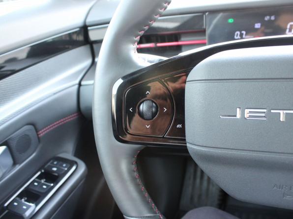JETOUR DASHING I с пробегом 2024 года, цена 2 049 000 рублей, 9839 км, внедорожник, Автокод Объявления