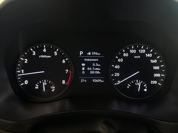Hyundai Solaris II с пробегом 2019 года, цена 1 325 000 рублей, 92600 км, седан, Автокод Объявления