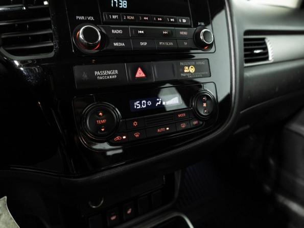 Mitsubishi Outlander III Рестайлинг 2 с пробегом 2017 года, цена 1 449 777 рублей, 193518 км, внедорожник, Автокод Объявления