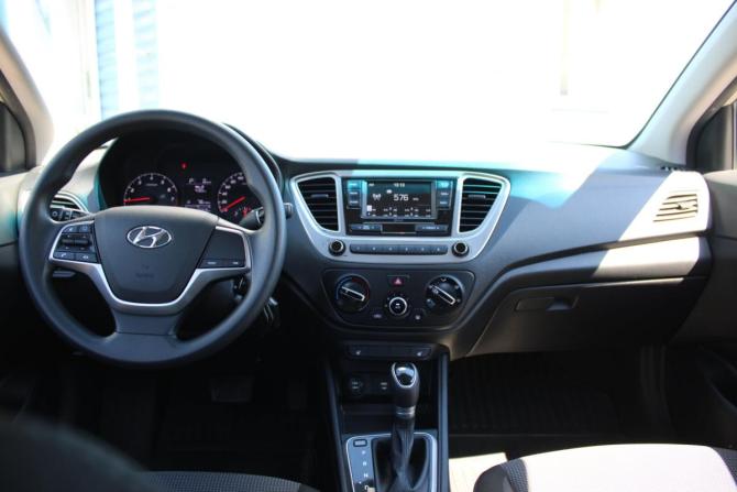 Hyundai Solaris II Рестайлинг с пробегом 2020 года, цена 1 399 000 рублей, 98000 км, седан, Автокод Объявления