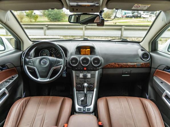 Opel Antara I Рестайлинг с пробегом 2014 года, цена 1 528 000 рублей, 97905 км, внедорожник, Автокод Объявления