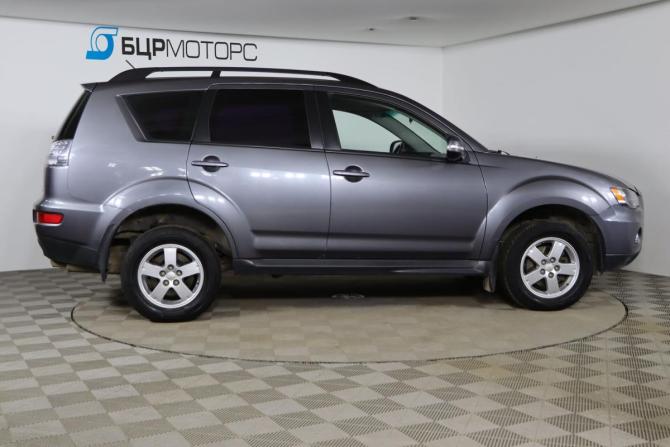 Mitsubishi Outlander II Рестайлинг с пробегом 2011 года, цена 799 990 рублей, 321074 км, внедорожник, Автокод Объявления