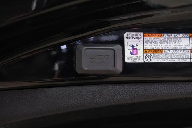 Toyota RAV4 IV (XA40) Рестайлинг с пробегом 2016 года, цена 2 999 000 рублей, 85400 км, внедорожник, Автокод Объявления