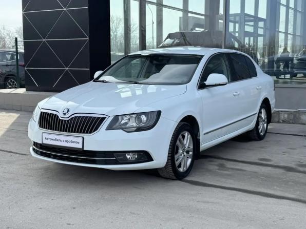 Skoda Superb II Рестайлинг с пробегом 2014 года, цена 800 000 рублей, 219153 км, лифтбек, Автокод Объявления
