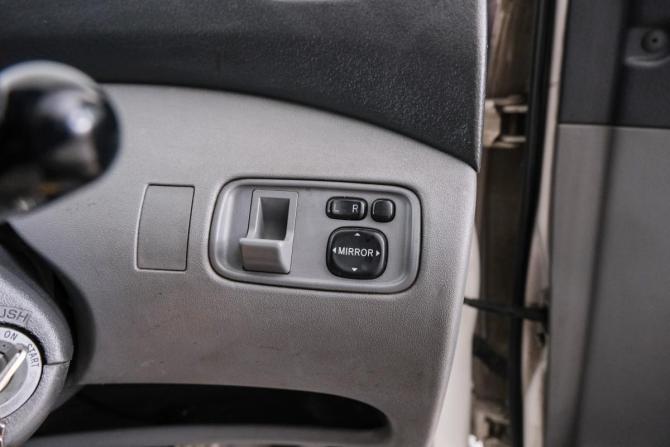 Toyota FunCargo с пробегом 2001 года, цена 429 000 рублей, 420000 км, компактвэн, Автокод Объявления