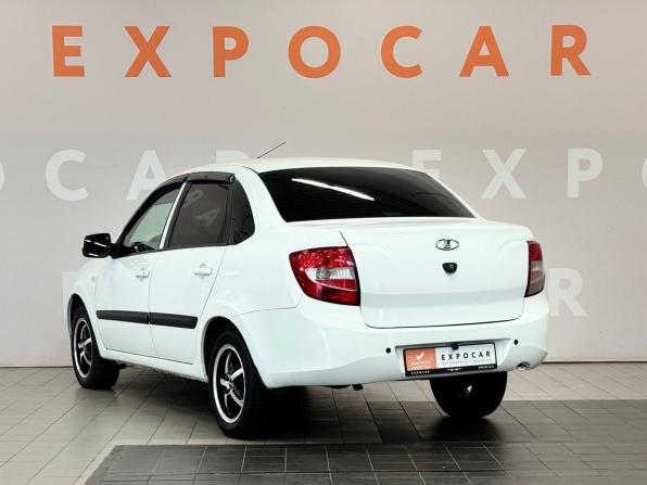 Lada (ВАЗ) Granta I с пробегом 2014 года, цена 350 000 рублей, 174825 км, седан, Автокод Объявления