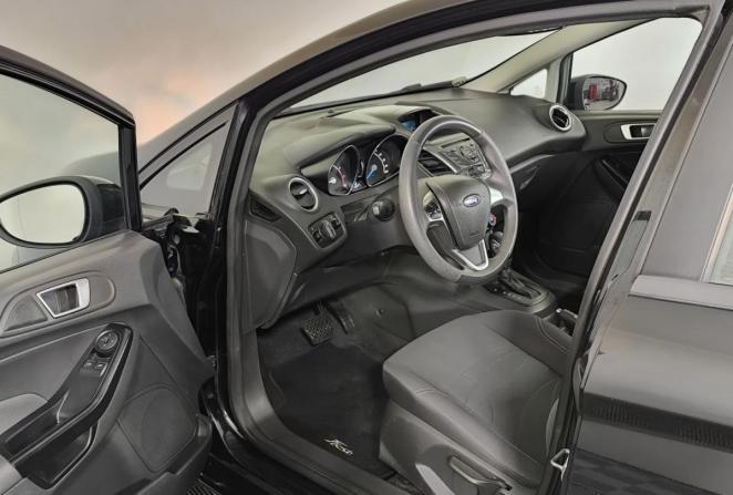 Ford Fiesta Mk6 Рестайлинг с пробегом 2016 года, цена 990 000 рублей, 48084 км, хэтчбек, Автокод Объявления