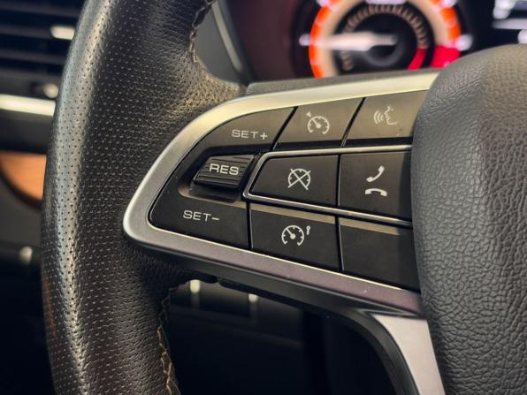 Lada (ВАЗ) Vesta I Рестайлинг (NG) с пробегом 2023 года, цена 1 417 000 рублей, 53005 км, седан, Автокод Объявления